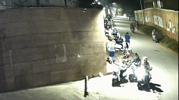 澳大利亚新南威尔斯联赛2
_多地严查“人造太阳”澳大利亚新南威尔斯联赛2
!湖南交警提醒