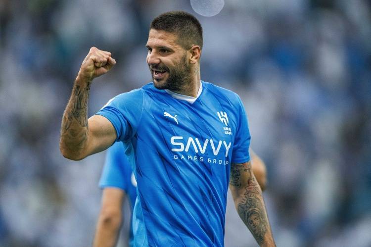 皇冠信用网怎么开账号_曼晚：霍伊伦打算离开曼联皇冠信用网怎么开账号，后者有可能签下米特洛维奇作为替代者