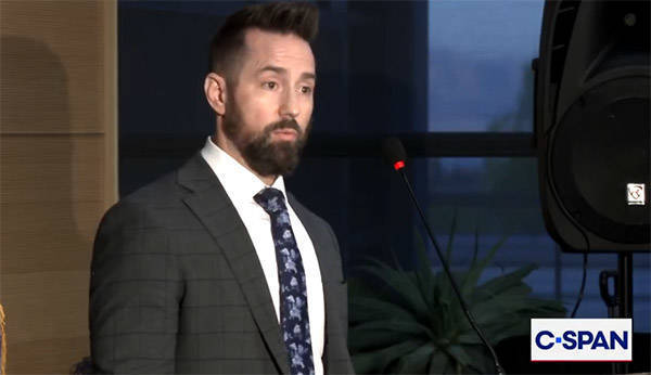 皇冠密码找回 | 美调查人员：已获得柯克案枪手清晰视频皇冠密码找回，嫌犯似乎是大学生年龄