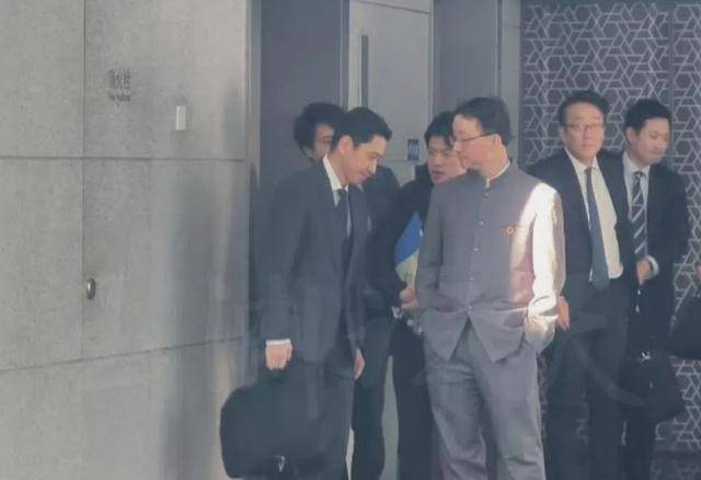 正版皇冠信用盘开户
_高市早苗启程飞赴G20正版皇冠信用盘开户
,日媒疯炒中日接触,碰瓷外交算计昭然若揭