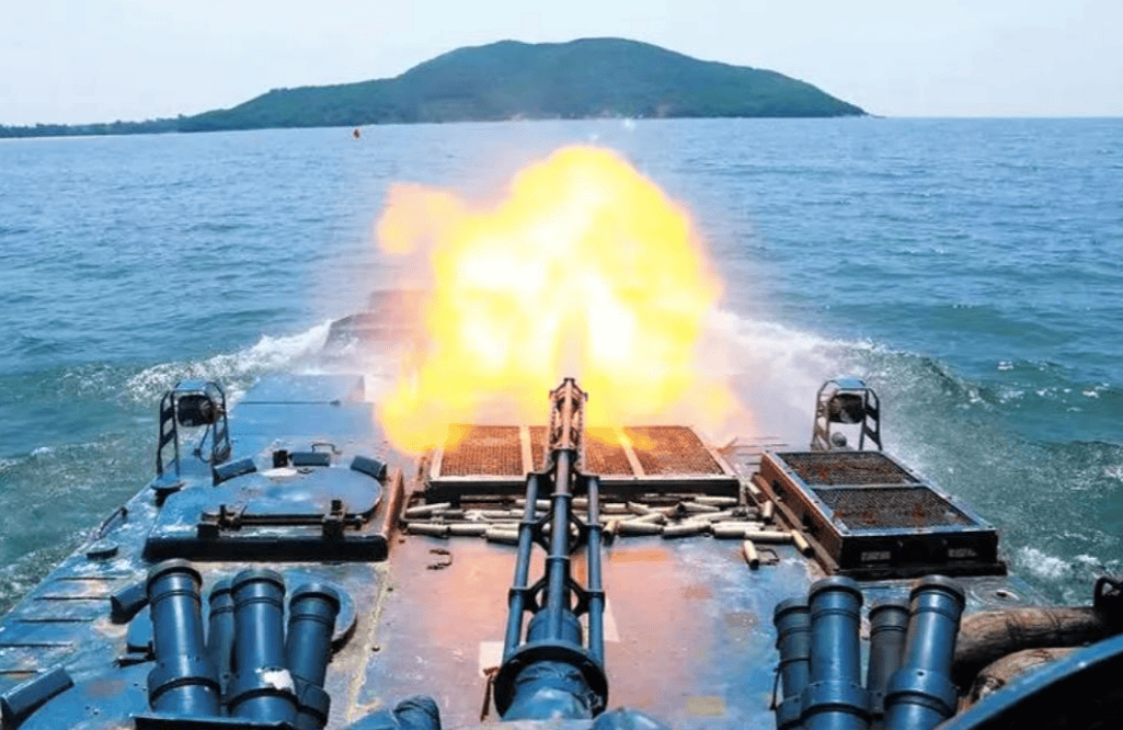 皇冠信用网账号注册_又来一个头铁的？新西兰军舰过航台湾海峡皇冠信用网账号注册，在我军眼皮子底下造次！