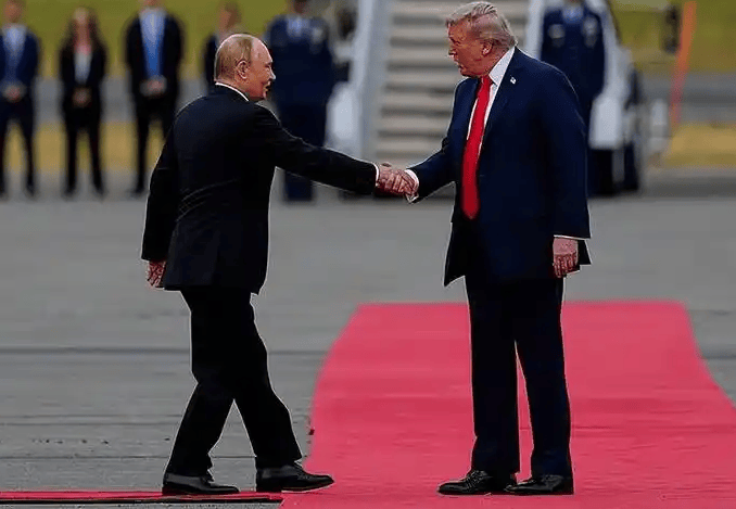 皇冠官网
_特朗普暗示中俄“共治天下”皇冠官网
,入局之前必须谨慎