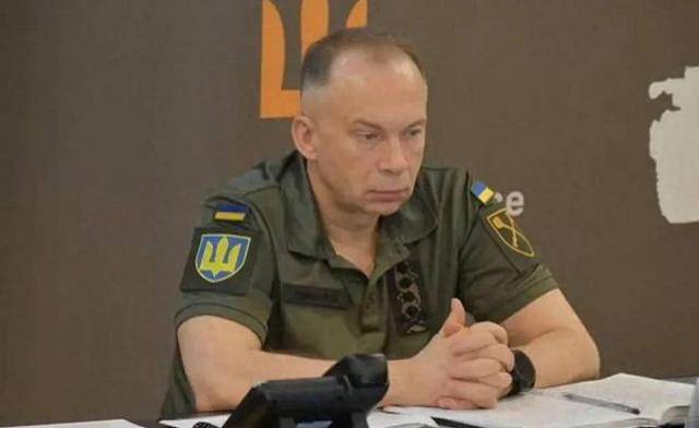 卢加诺 v 克卢日_俄军攻入红军城卢加诺 v 克卢日，关键时刻，10万乌军调转枪口，准备进军基辅？