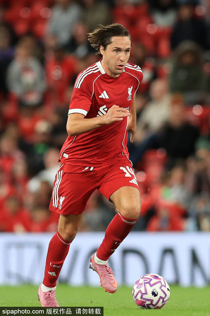 皇冠信用網如何开户_维尔茨英超首秀分析：18次丢失球权背后的战术考量与未来展望