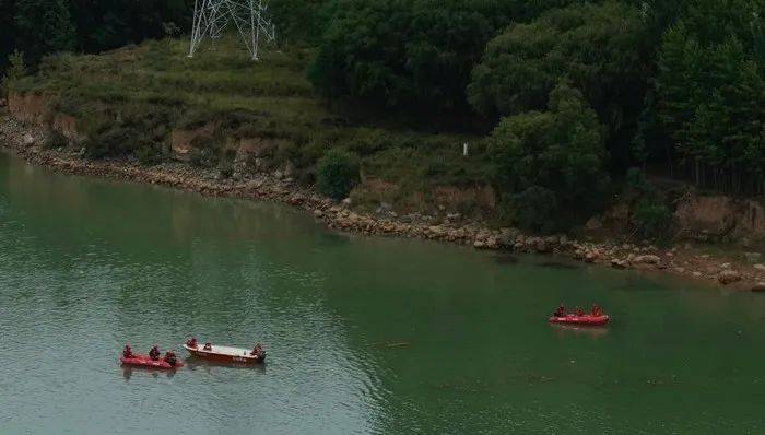 皇冠信用盘怎么弄_尖扎黄河特大桥坍塌事故已致12人死亡皇冠信用盘怎么弄，家属：一起去的4个工人都没了