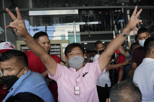 华保斯vs法尔肯贝里_眼看南海事闹大了华保斯vs法尔肯贝里，菲方突然就台海议题摊牌，中国等的机会来了？这一次动作很大胆