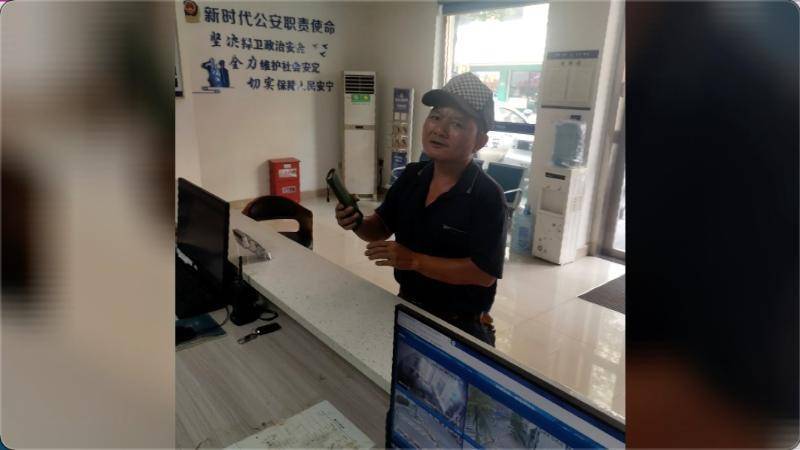 哥斯达黎加乙组联赛_江西萍乡：藏有3万余元现金的旧沙发垫被弃 工人拾金不昧暖人心