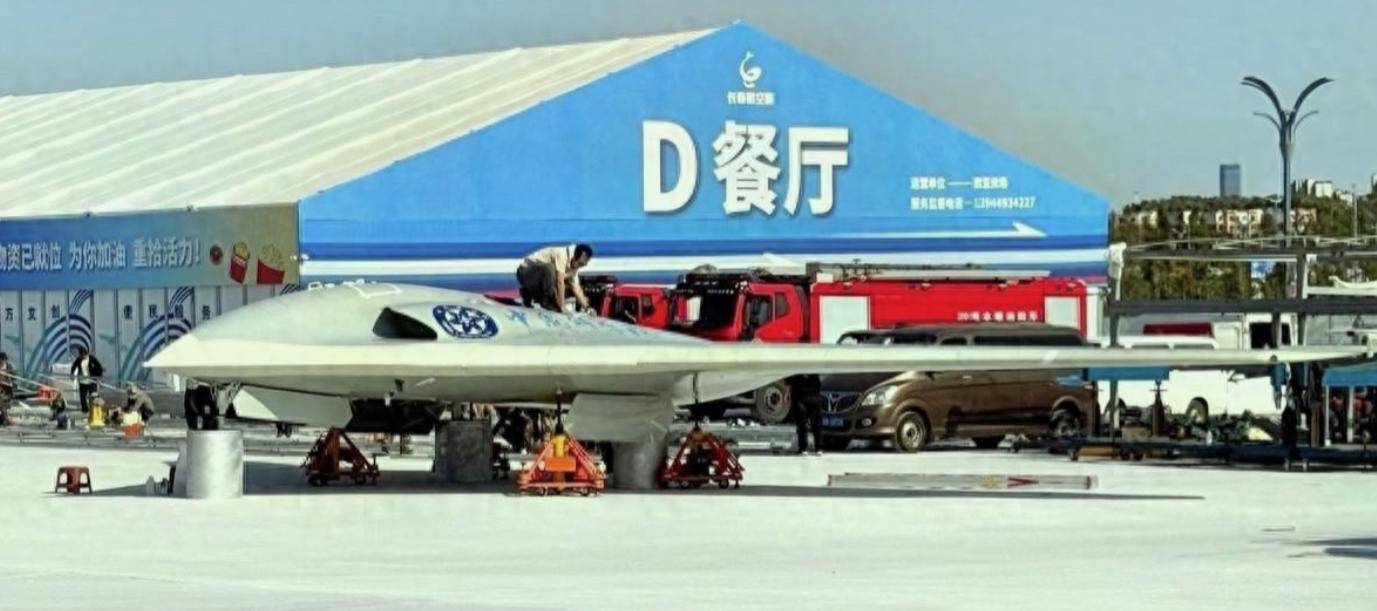 西汉姆联vs 托特纳姆热刺_轰20是个障眼法西汉姆联vs 托特纳姆热刺，它绝不是中国版的B-21？或实现无人隐身战略打击