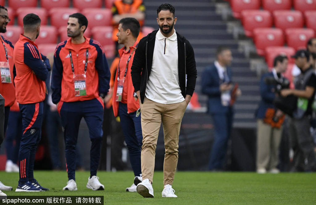 皇冠信用网怎么租_曼联挑战布伦特福德：阿莫林披露四大主力缺阵困境