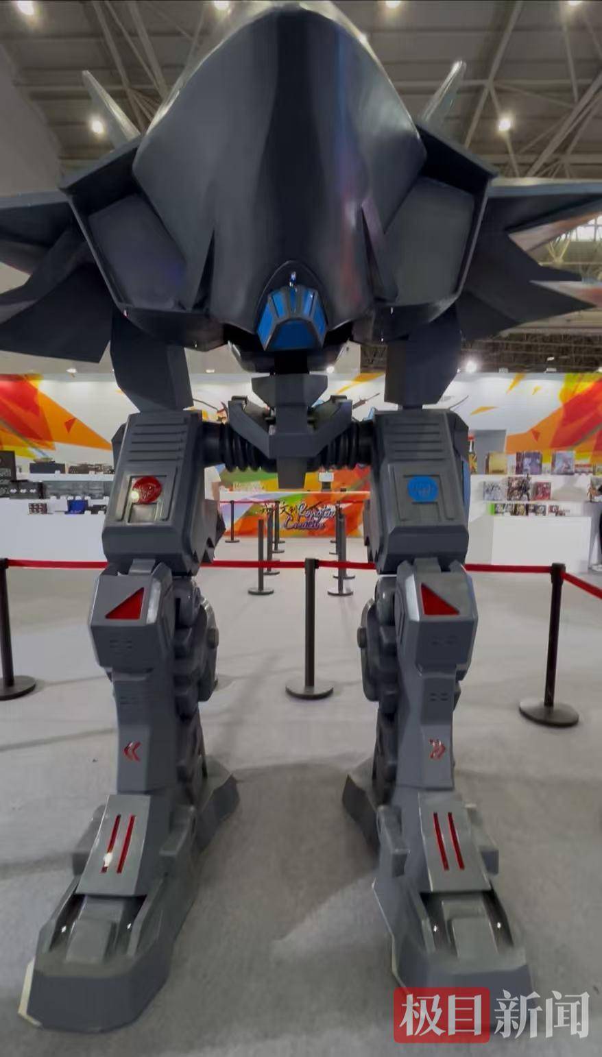 皇冠信用網登2_弹出福建舰皇冠信用網登2，变身“机器人”！歼-35战机机甲重磅亮相