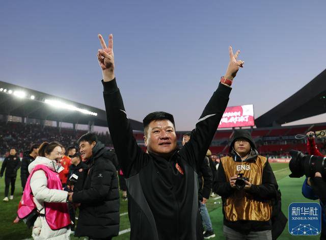 皇冠信用網怎么租_中甲：辽宁铁人队冲超成功