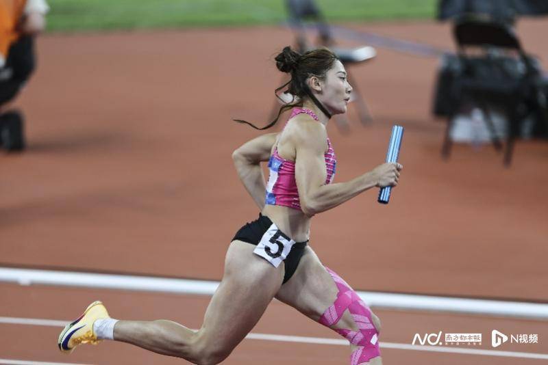 皇冠信用盘代理_0.12秒险胜皇冠信用盘代理！广东队夺4X400米混合接力冠军