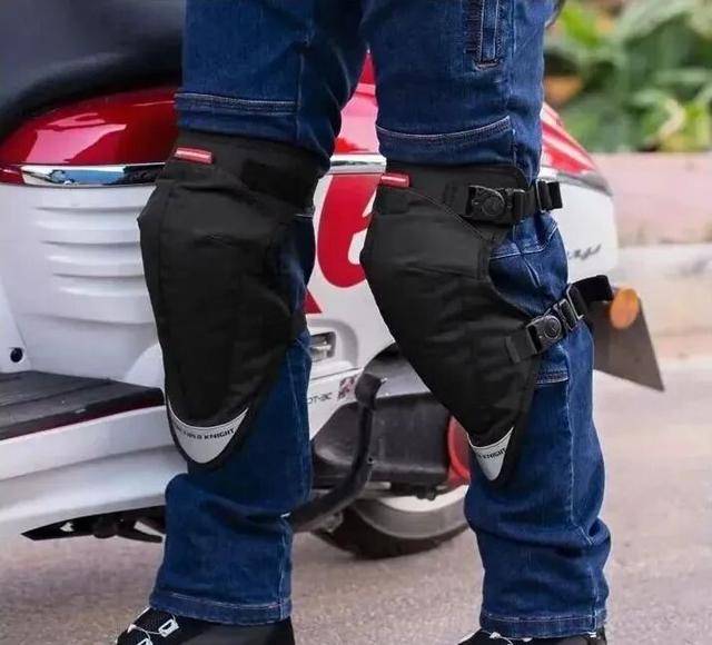 皇冠信用网代理注册_事故频发皇冠信用网代理注册！电动自行车“挡风被”到底该不该用？